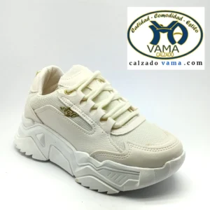 Plataforma crema corazones tokio 2